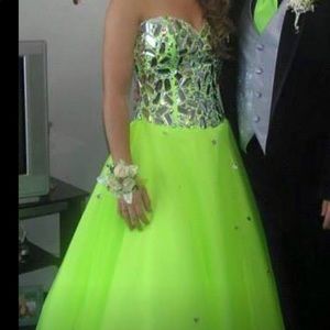 Prom dress